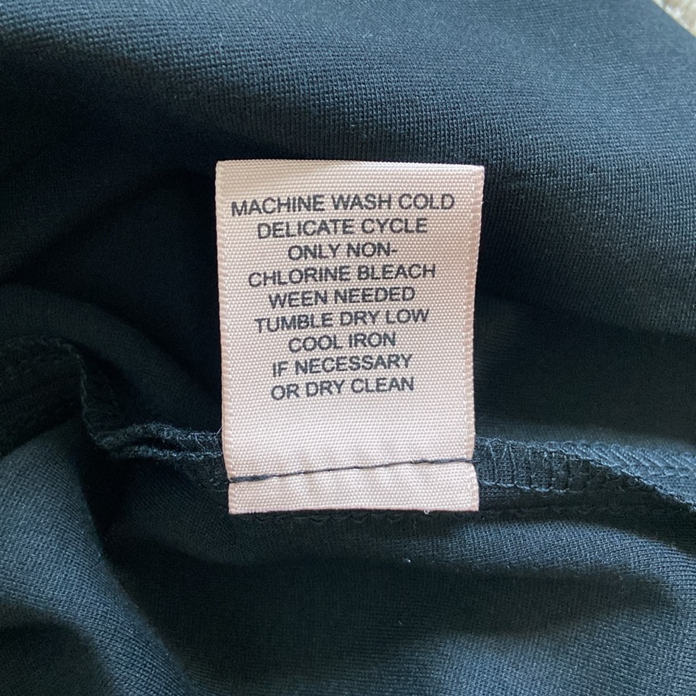 philosophy • Black Pencil Skirt - Picture 11 of 12